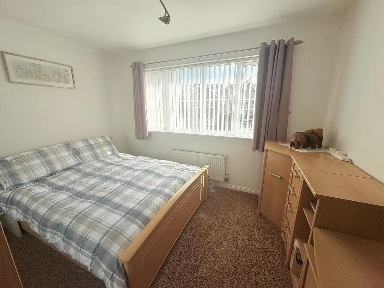 Howard Close, Lee-On-The-Solent, photo 18