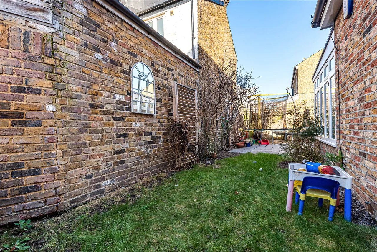 Tudor Road, Hampton, London, TW12 2NQ, photo 14