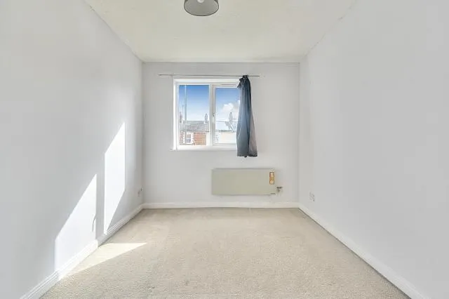 Willow Road, Aylesbury, HP19, photo 9