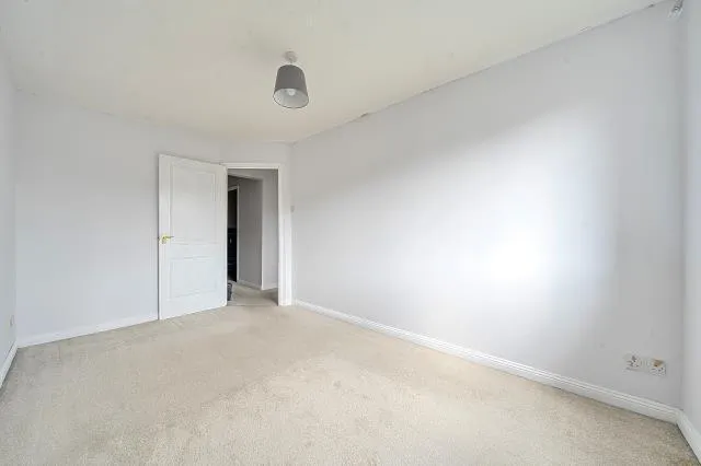 Willow Road, Aylesbury, HP19, photo 16
