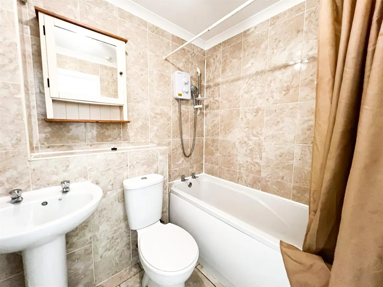 Fairbairn Close, Purley, CR8, photo 4
