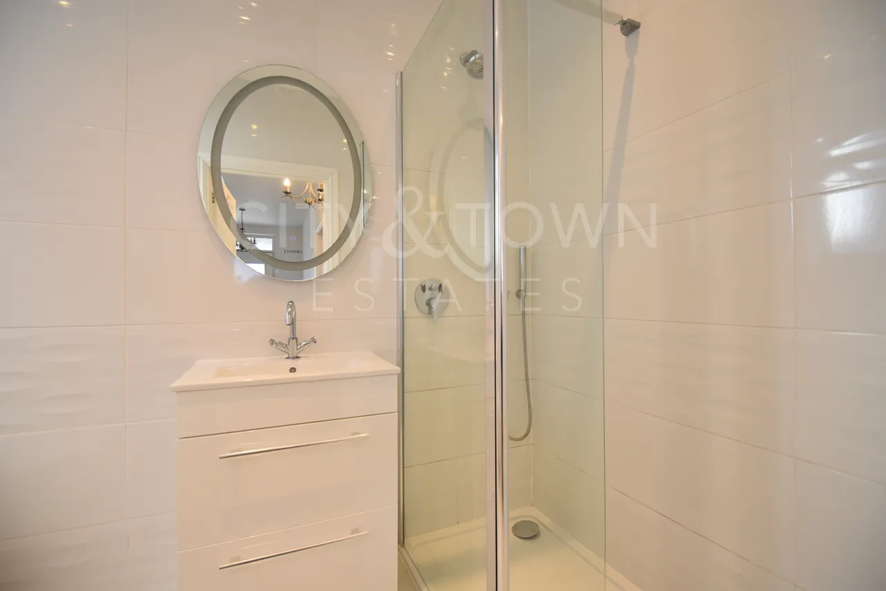 Footscray Road, Eltham, SE9, photo 10