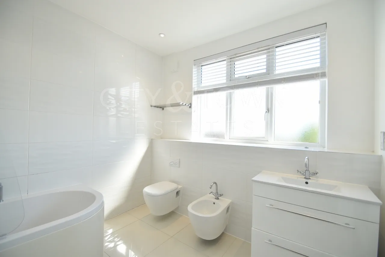 Footscray Road, Eltham, SE9, photo 8