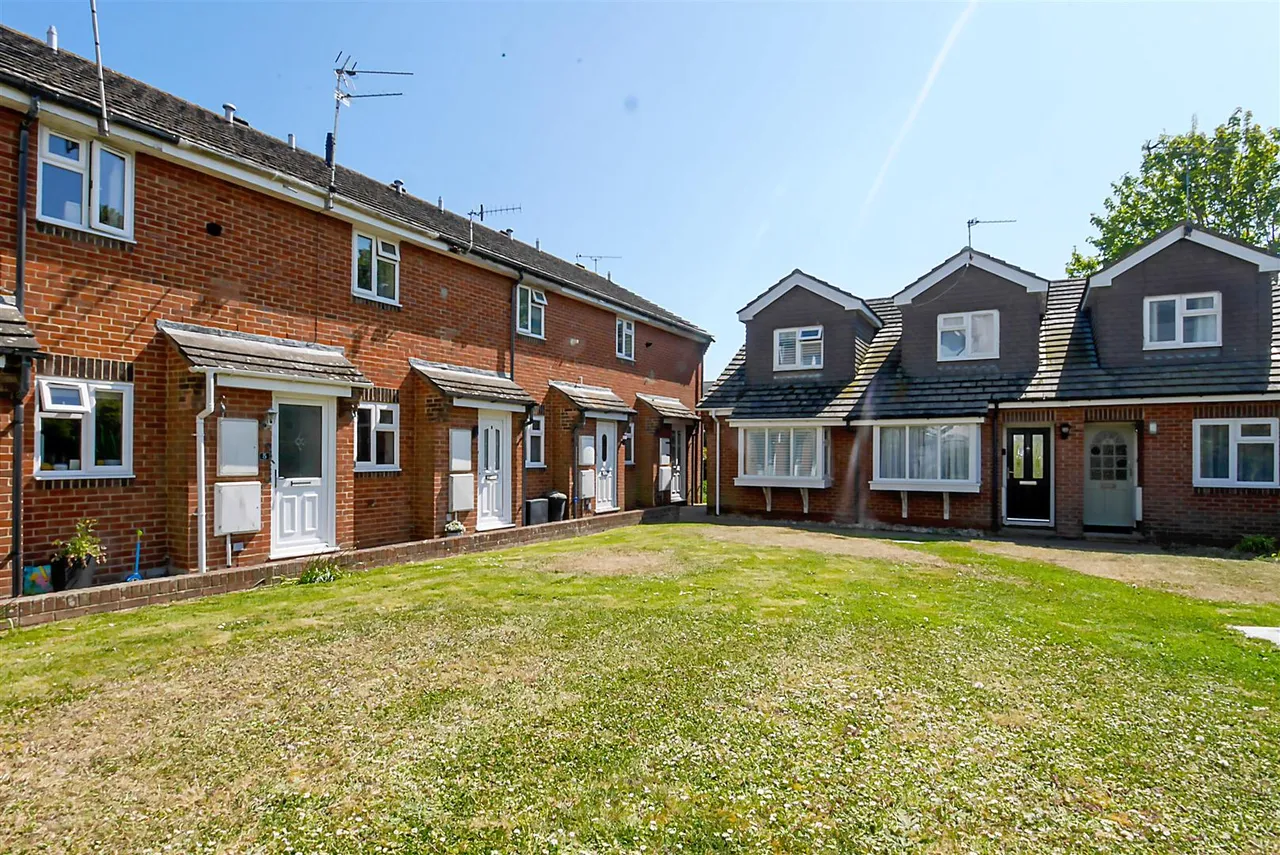 River Road, Littlehampton, photo 9