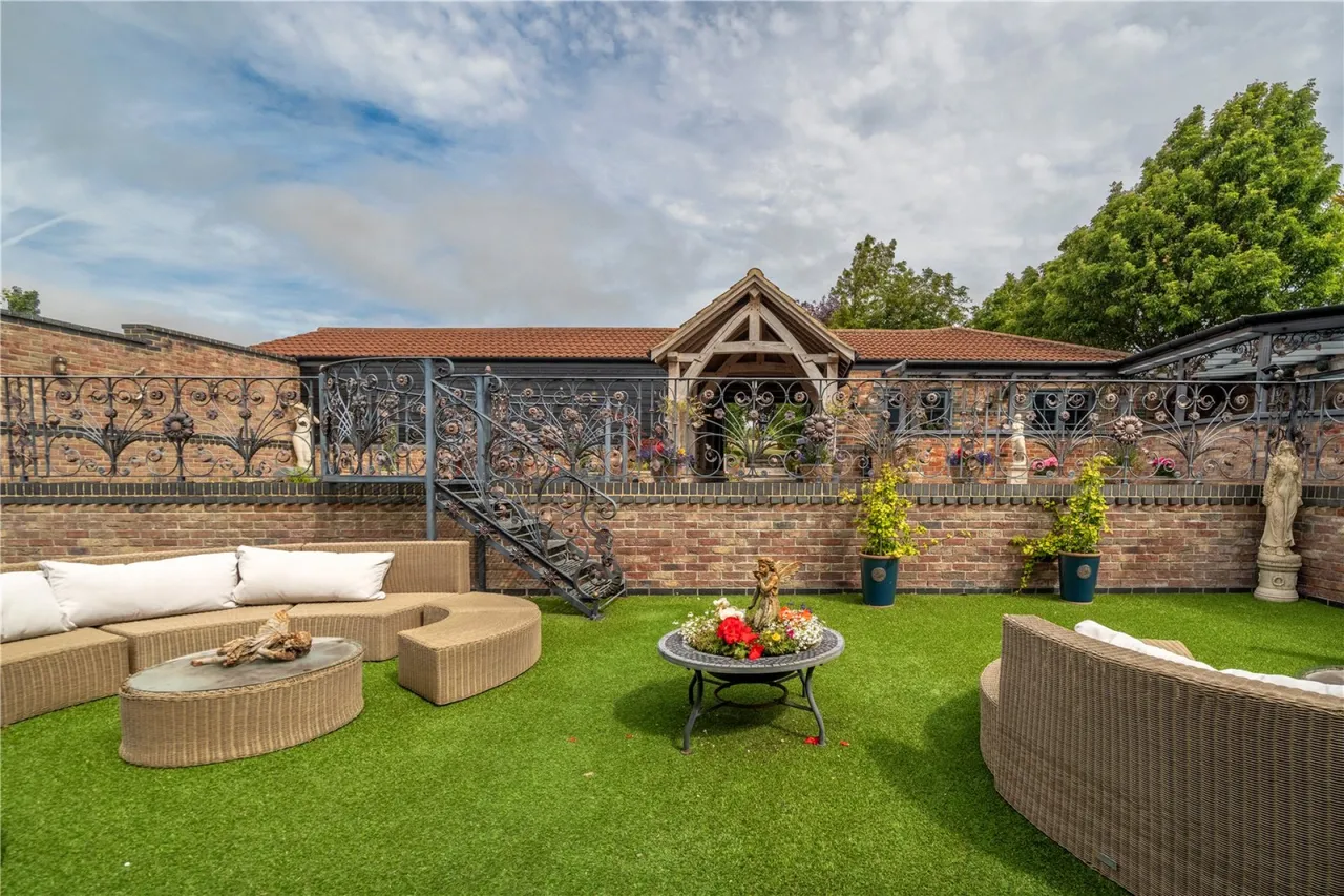 Oldmixon Road, Hutton, BS24, photo 12