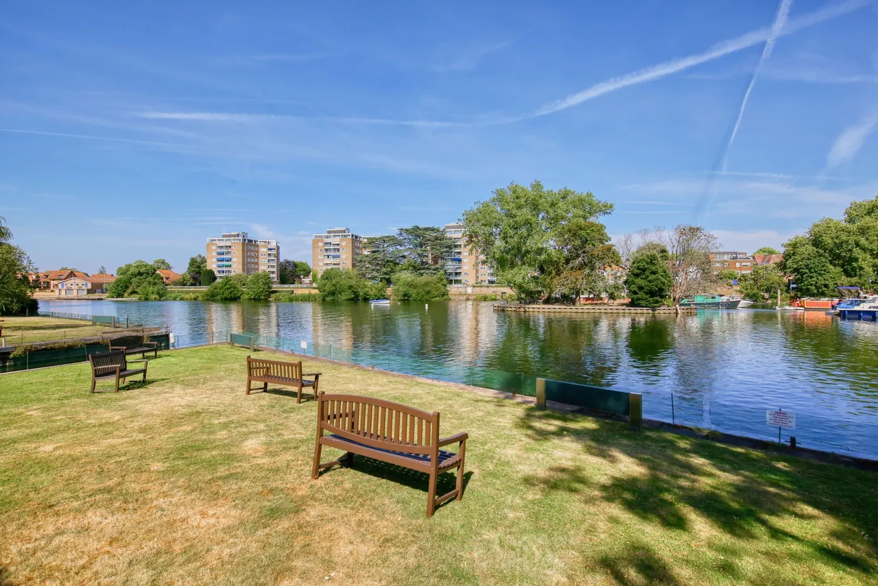 Marina Way, Teddington, TW11 9PN, photo 4