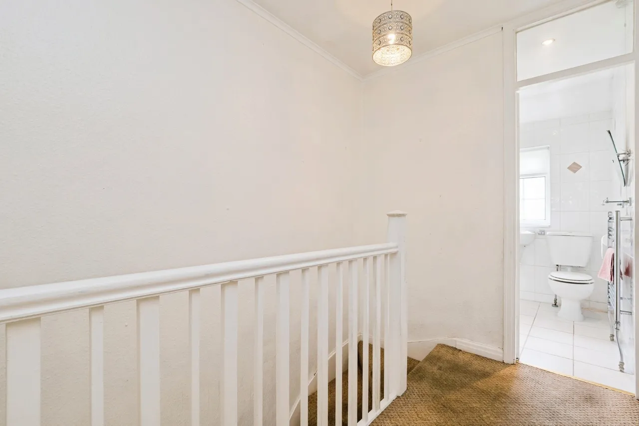 Spring Gardens, Hornchurch, RM12, photo 10