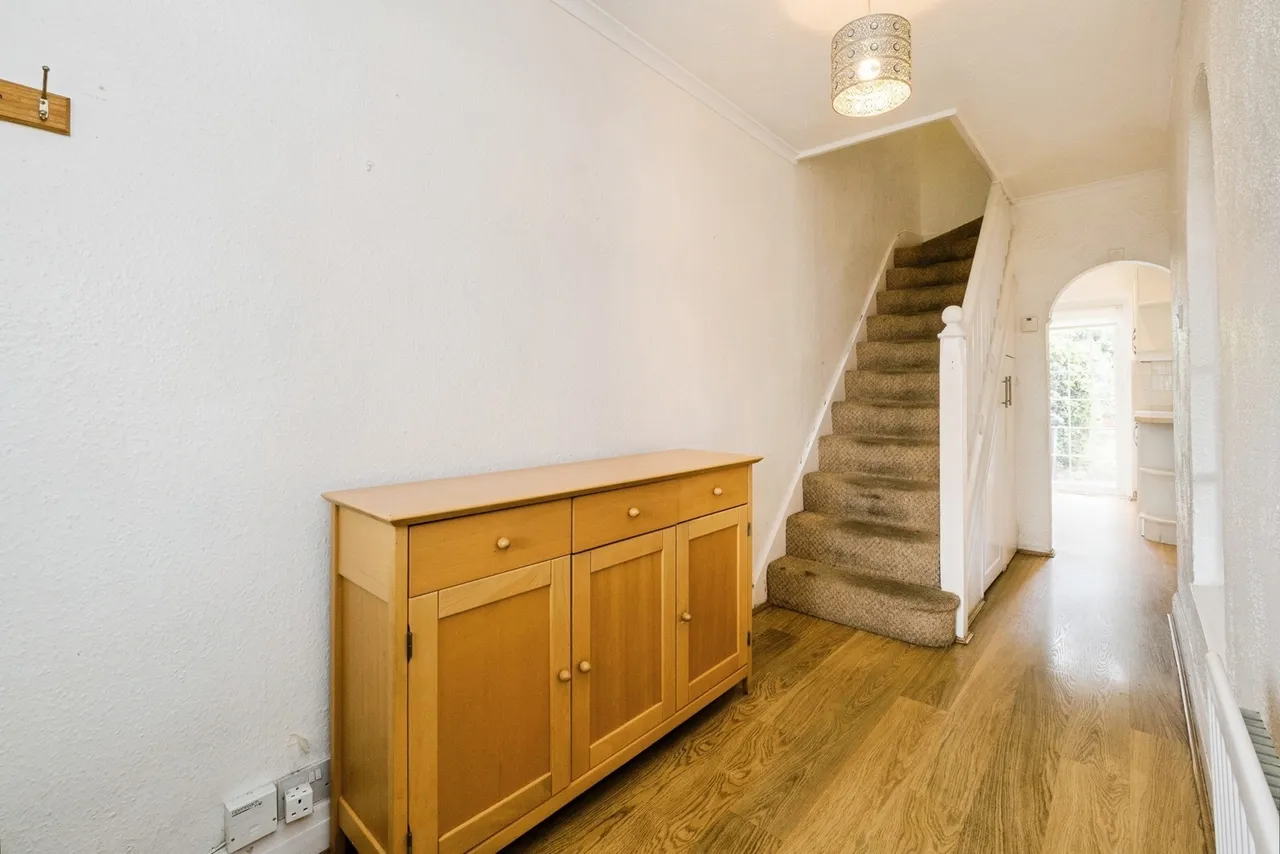 Spring Gardens, Hornchurch, RM12, photo 3