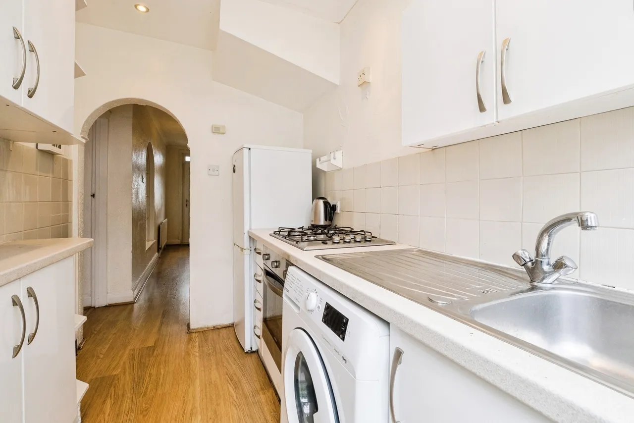 Spring Gardens, Hornchurch, RM12, photo 9
