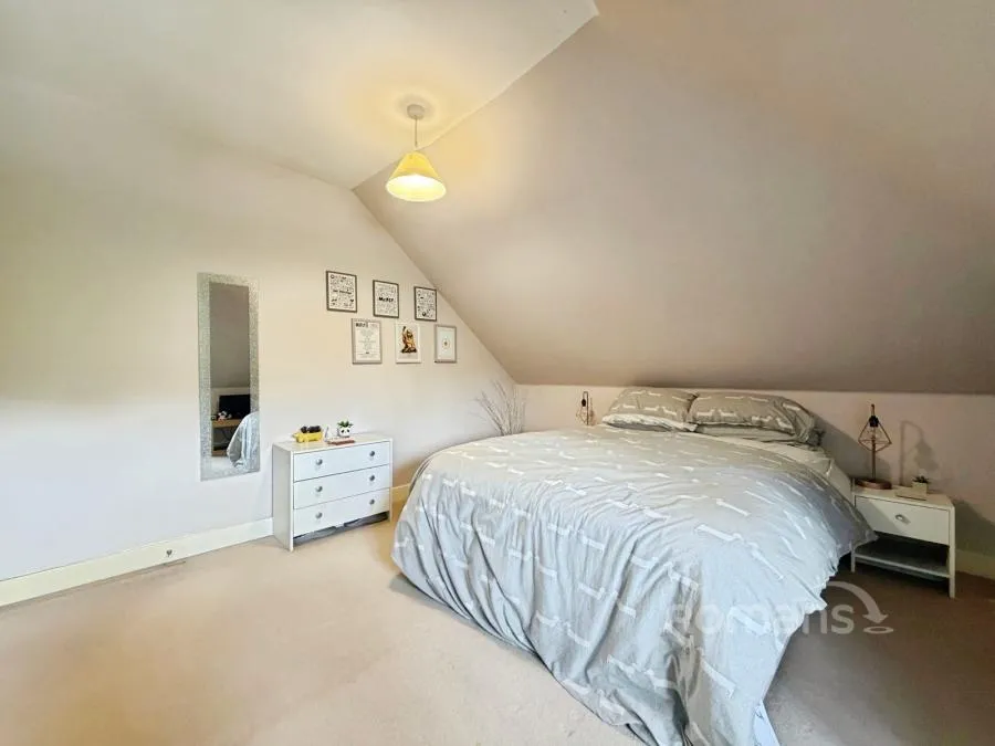 Beaumaris Parade, Frimley, GU16, photo 12