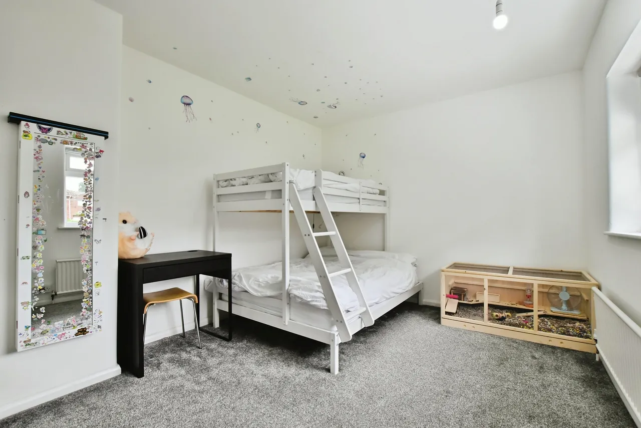 Long Hey, Altrincham, WA15, photo 8