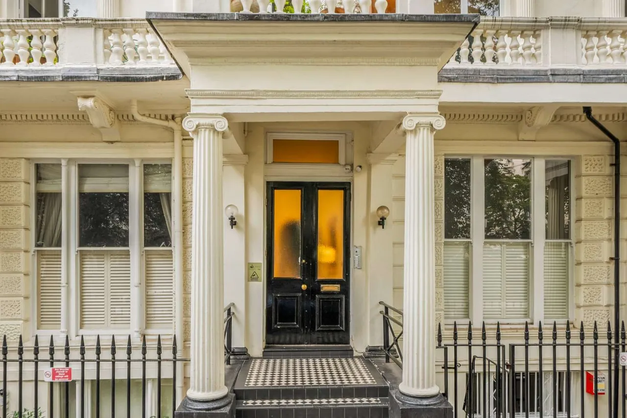 Queens Gardens, London, W2, photo 16