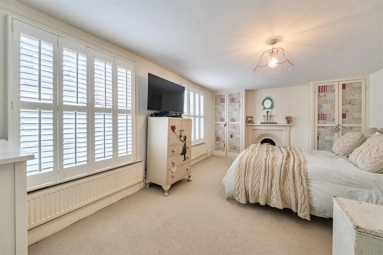 East Street, Titchfield, photo 14