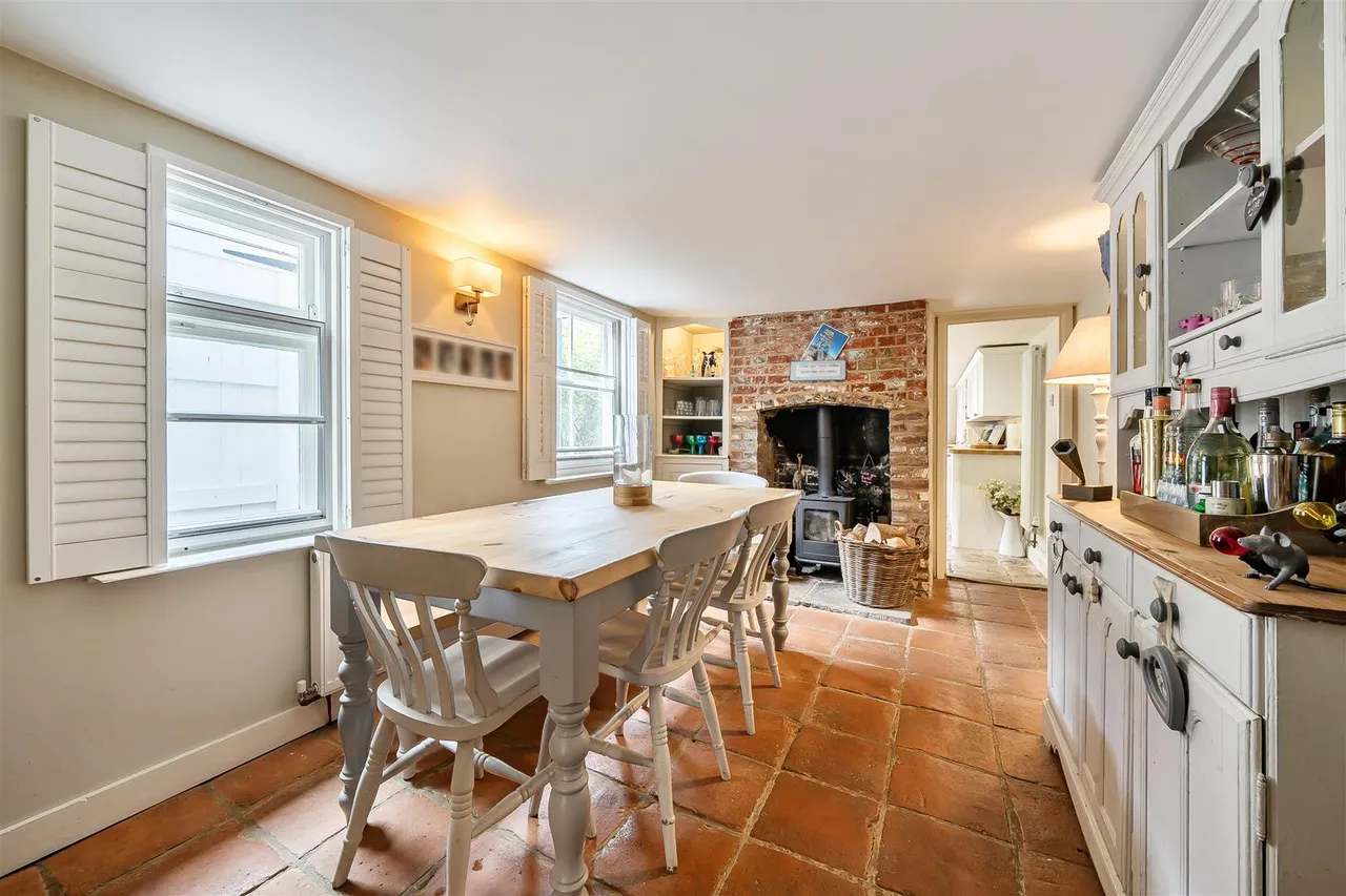 East Street, Titchfield, photo 5