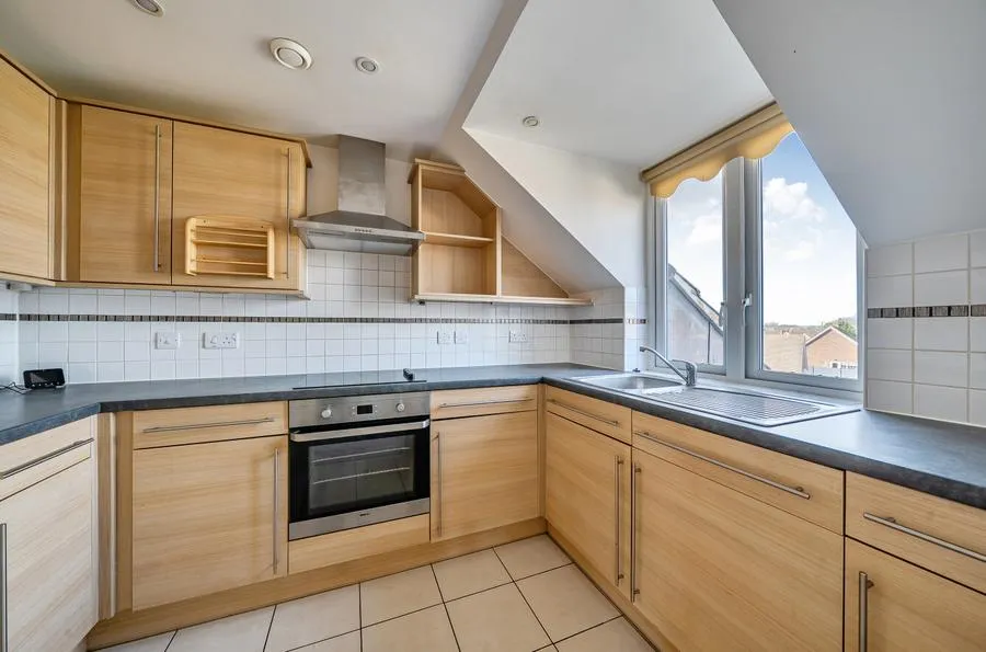 Hawthorn Road, Aldwick, PO21, photo 2