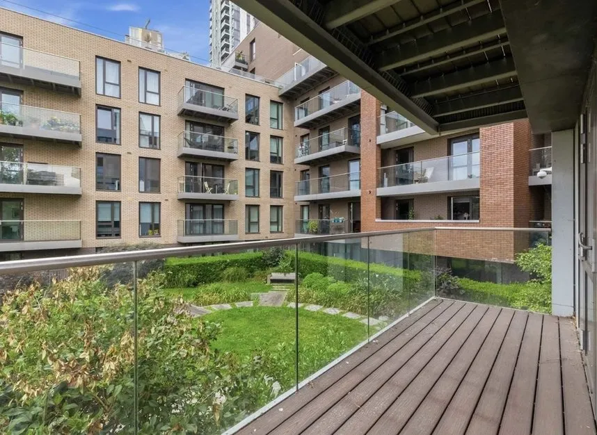 Devan Grove, Finsbury Park, N4, photo 4