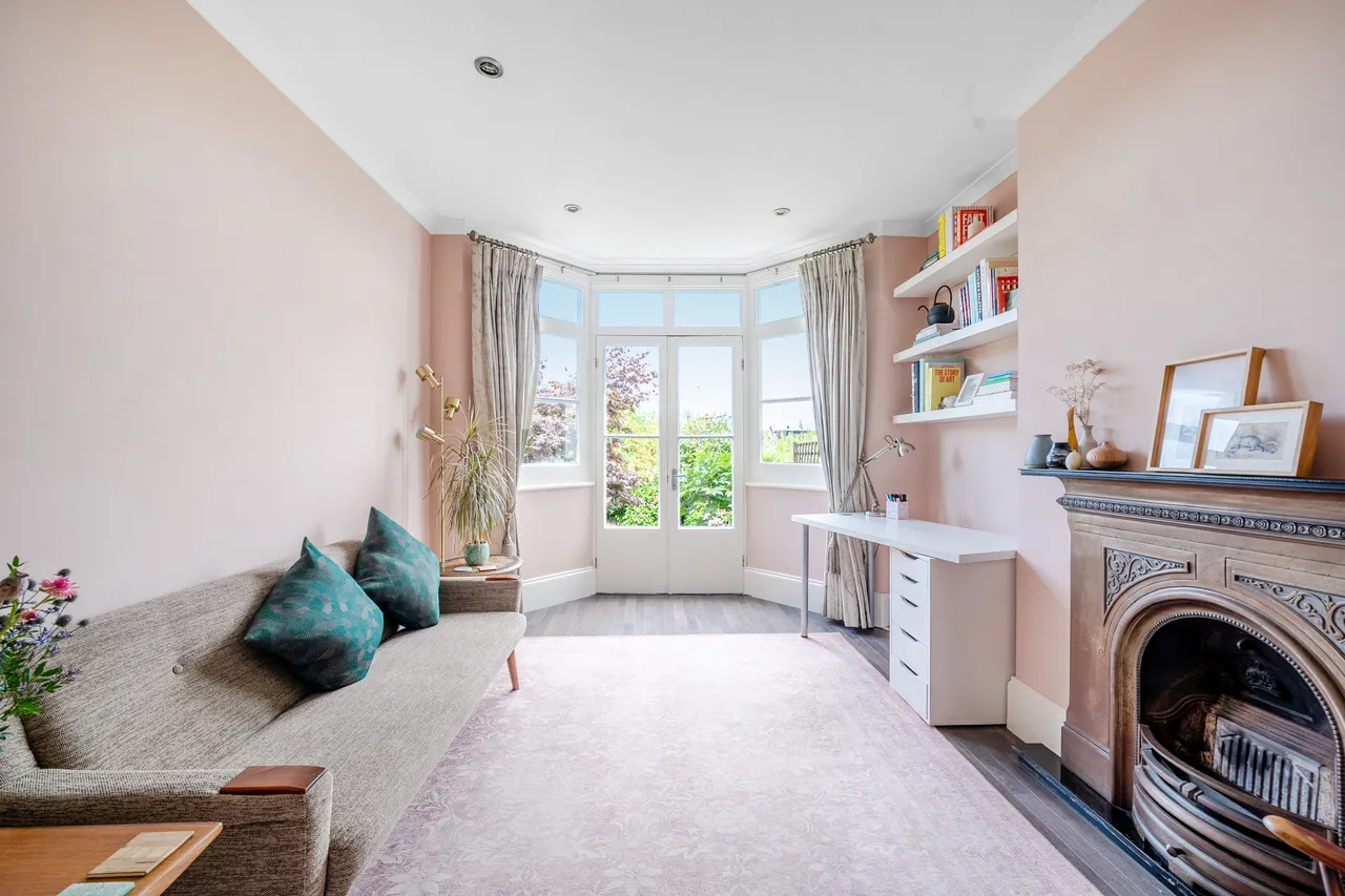 Victoria Road, London, N22, photo 5