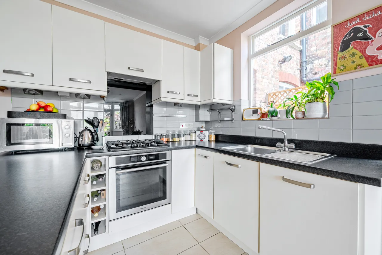 Victoria Road, London, N22, photo 10