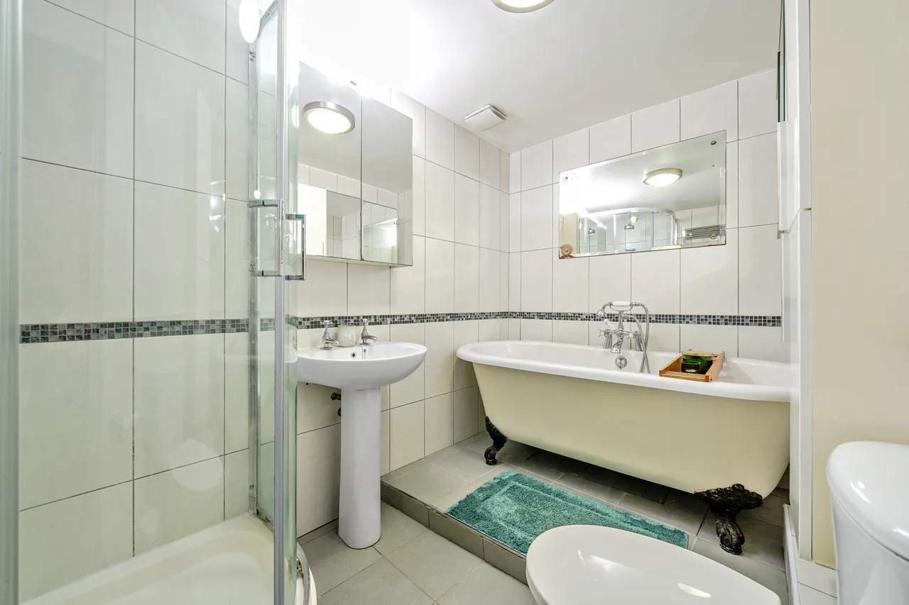 Victoria Road, London, N22, photo 12