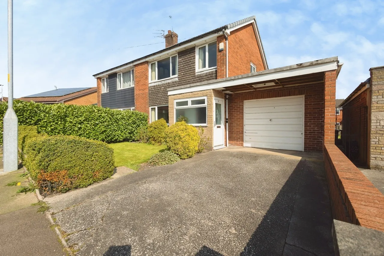 3 bed house for sale — Linden Road, Denton, Manchester, Greater Manchester, M34
