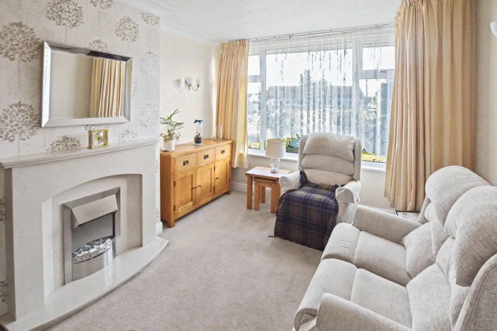 Whitehall Road, Leeds, LS12, photo 2