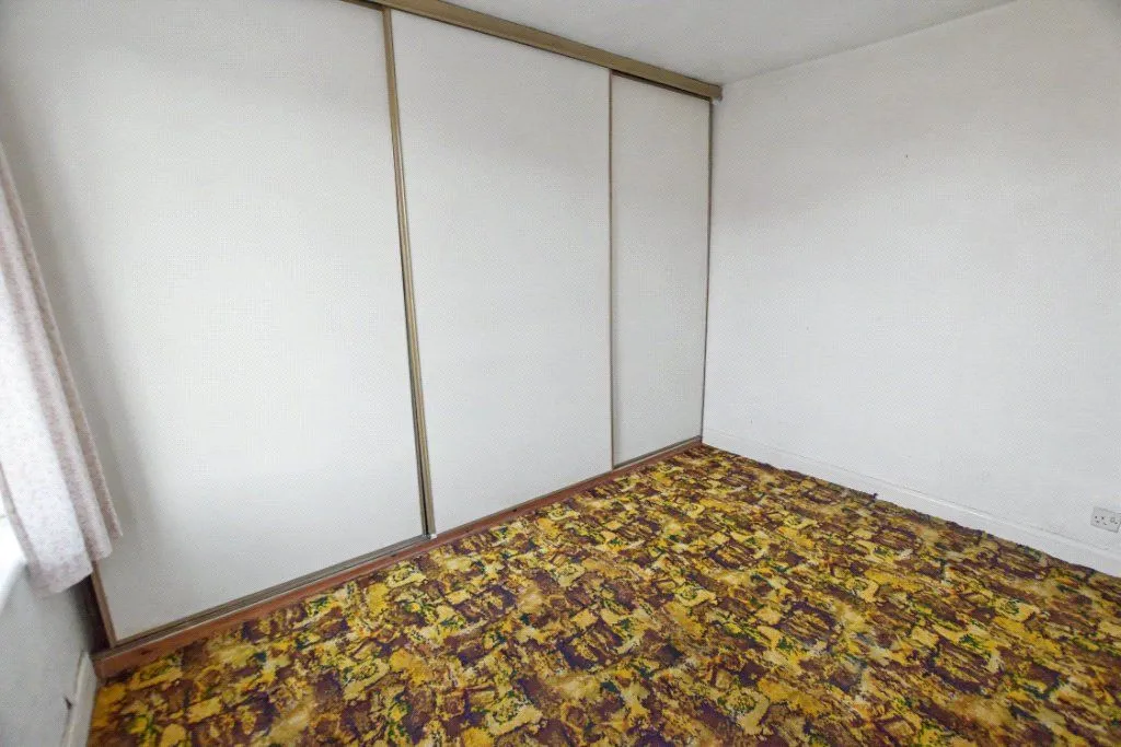 Whitehall Road, Leeds, LS12, photo 16
