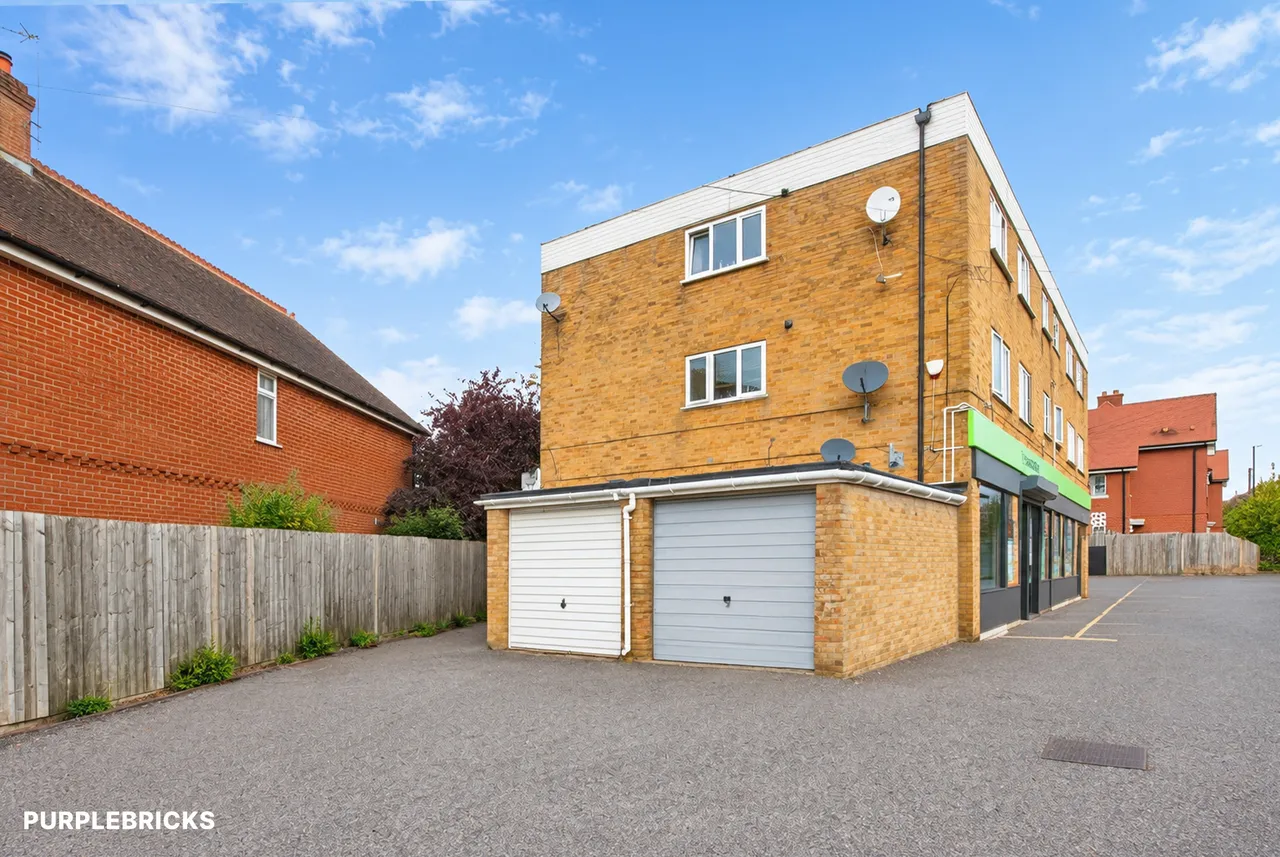 3 bed flat for sale, Castle Road, Salisbury, SP1