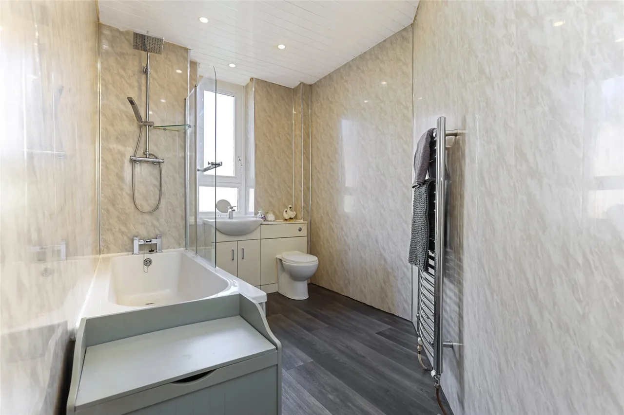 Ballindalloch Drive, Dennistoun, G31, photo 14