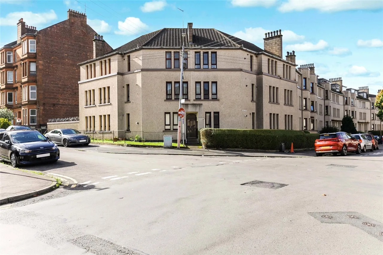 3 bed flat for sale, Ballindalloch Drive, Dennistoun, G31