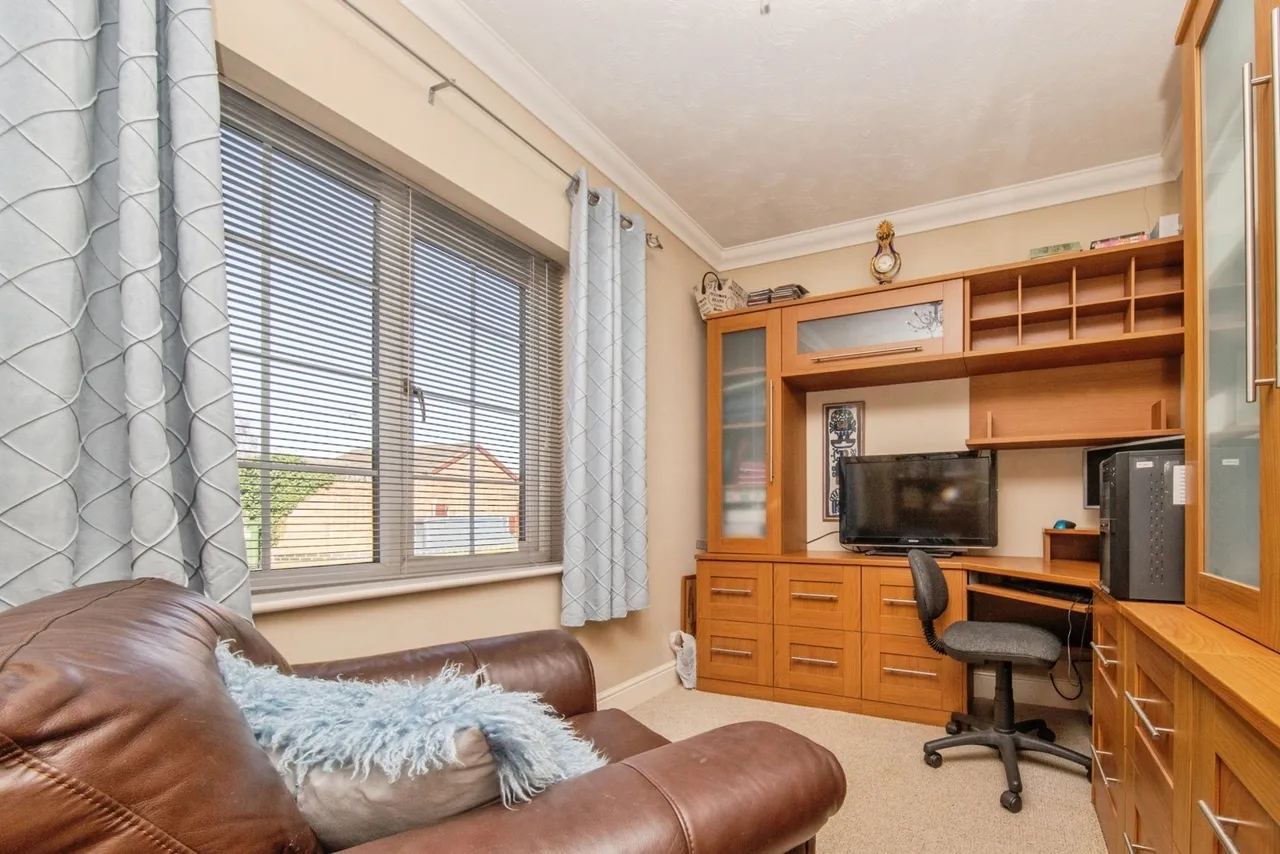 Yewtree Grove, Kesgrave, Ipswich, Suffolk, IP5, photo 10