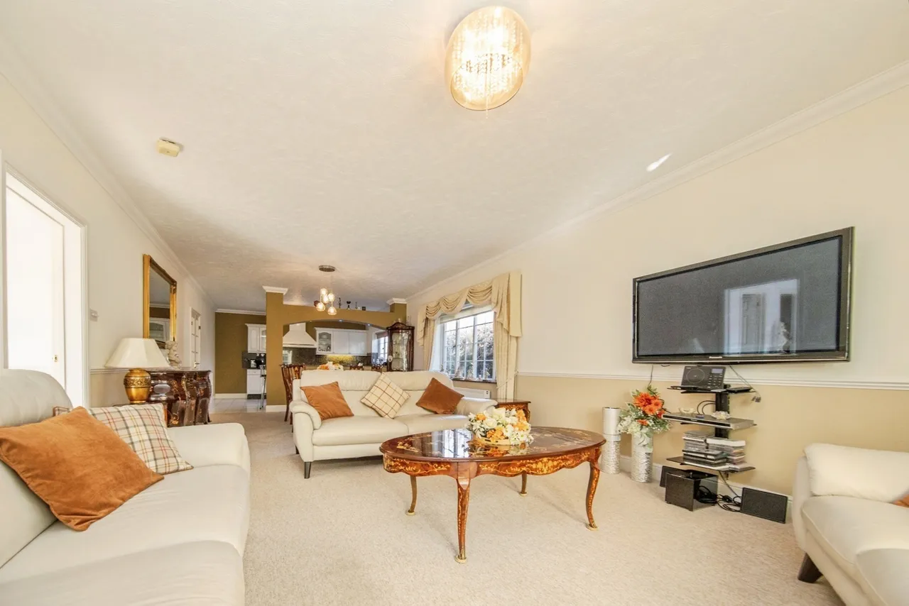 6 bed house for sale — Yewtree Grove, Kesgrave, Ipswich, Suffolk, IP5