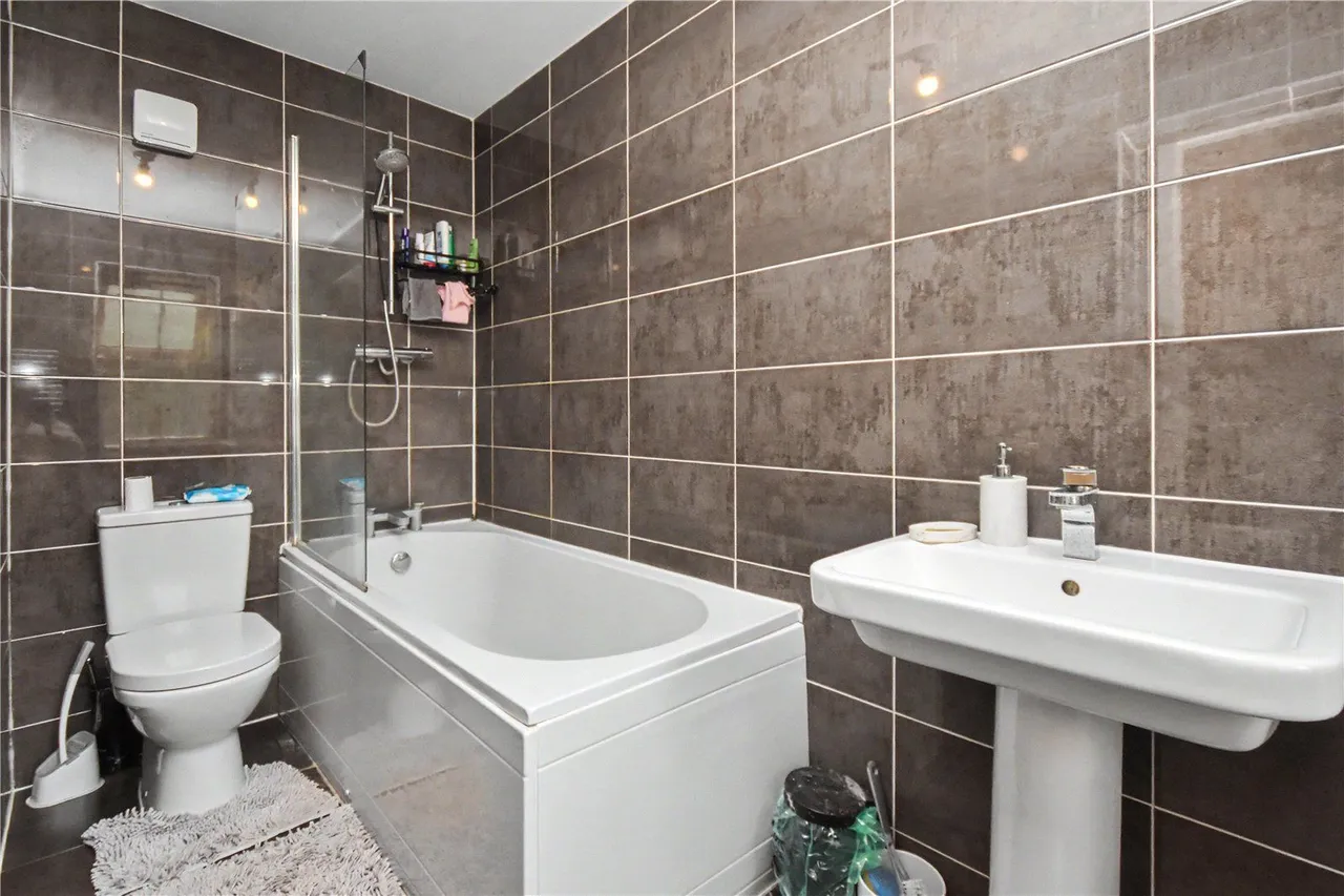 Voysey Avenue, Castleford, WF10, photo 14