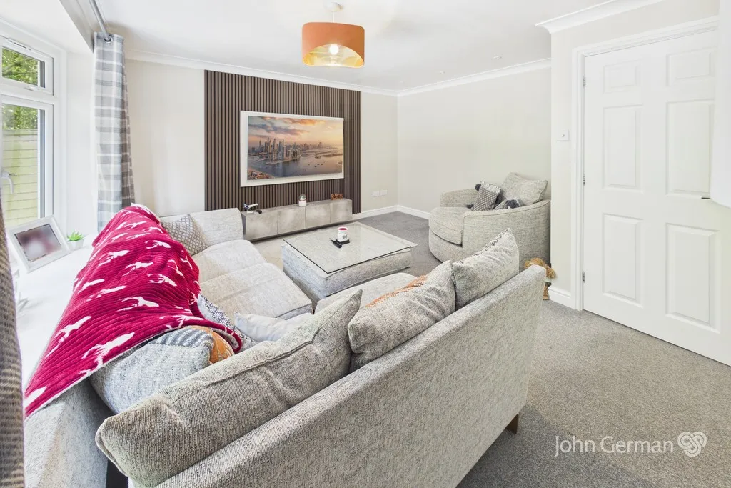Greenacres Drive, Uttoxeter, photo 5