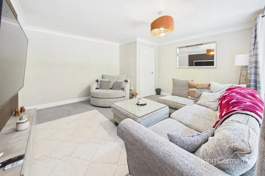 Greenacres Drive, Uttoxeter, photo 4