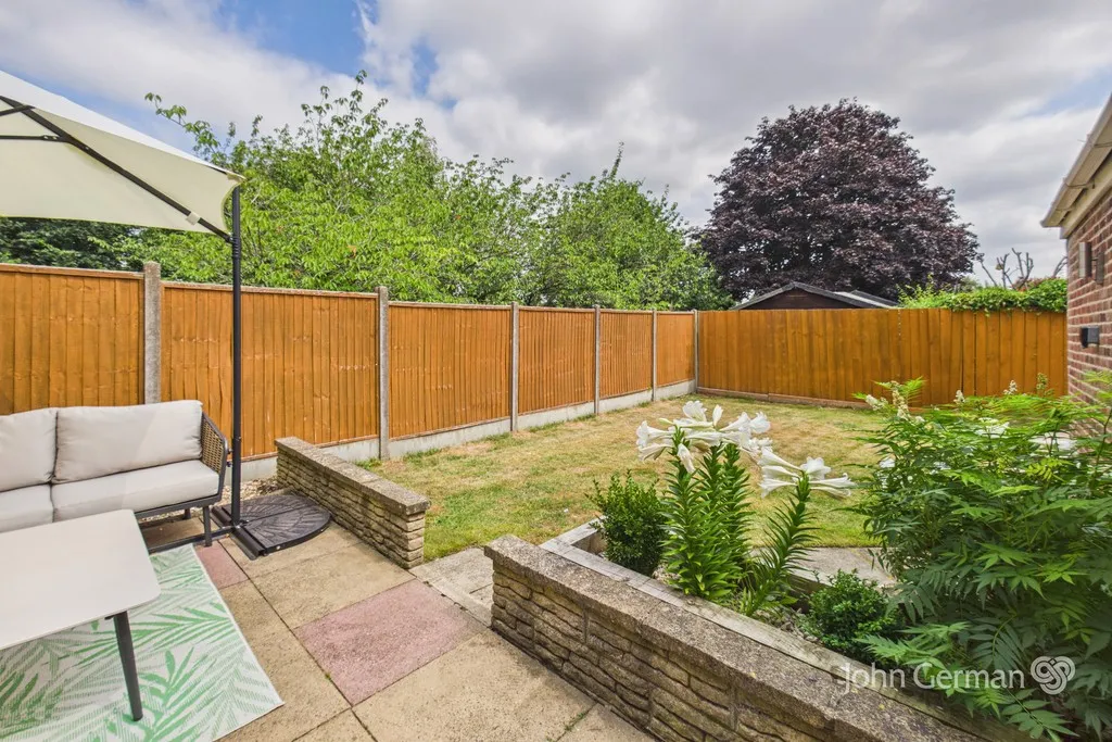 Greenacres Drive, Uttoxeter, photo 11