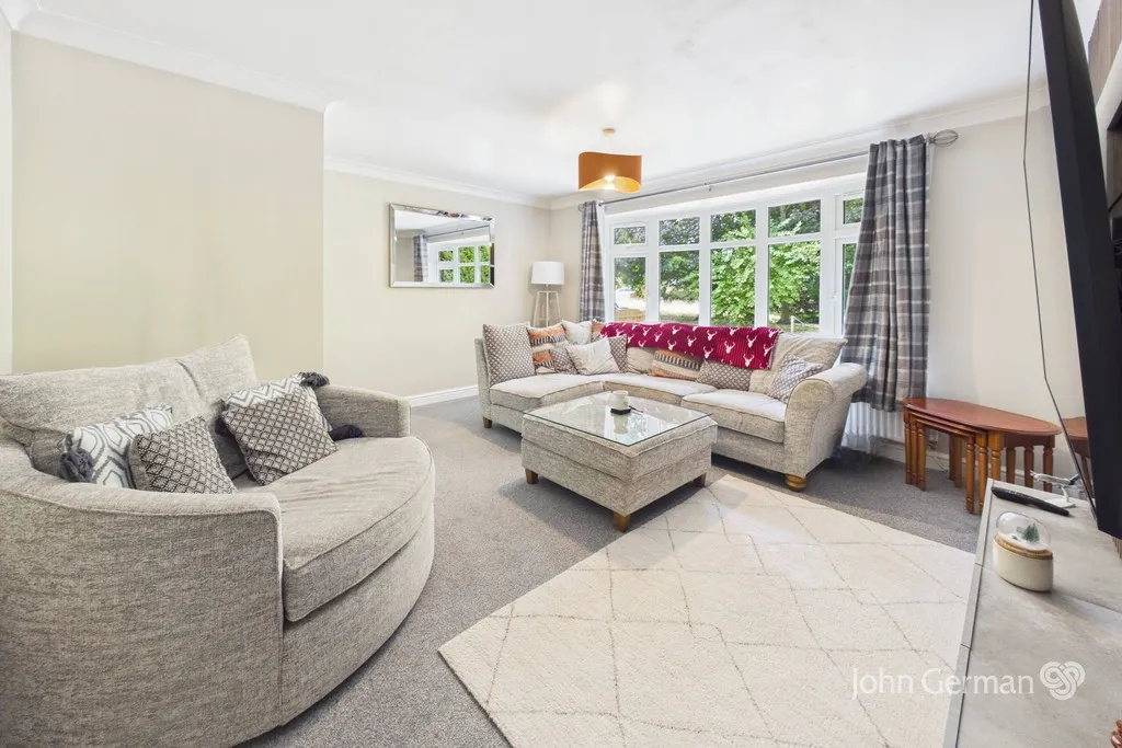 Greenacres Drive, Uttoxeter, photo 2