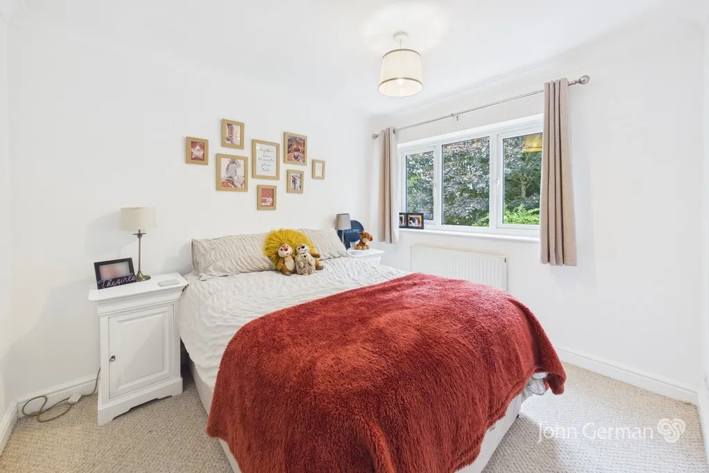Greenacres Drive, Uttoxeter, photo 16