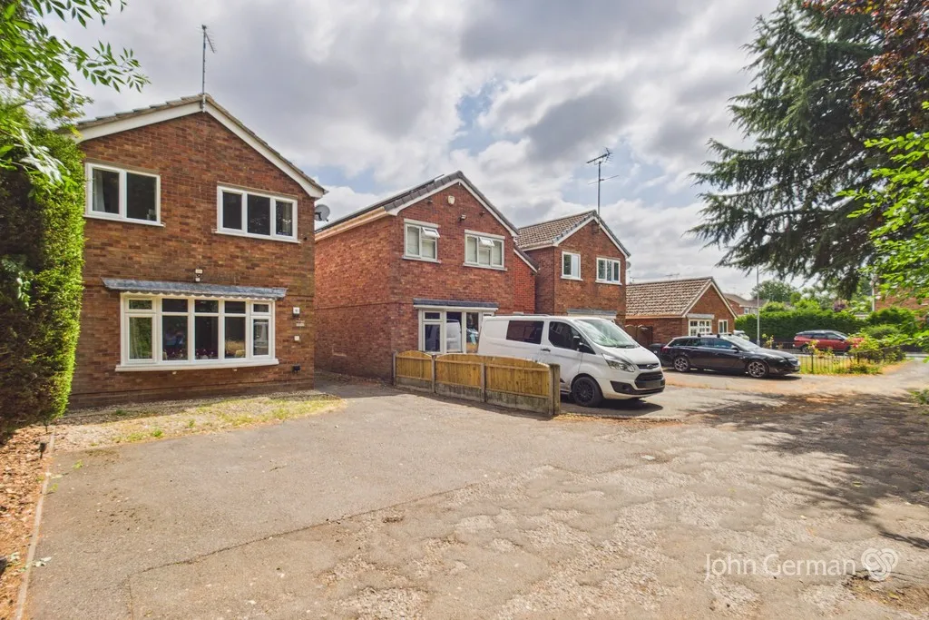 Greenacres Drive, Uttoxeter, photo 24
