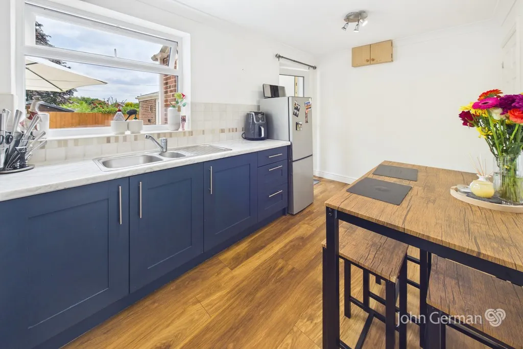 Greenacres Drive, Uttoxeter, photo 7