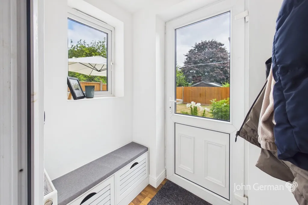 Greenacres Drive, Uttoxeter, photo 10