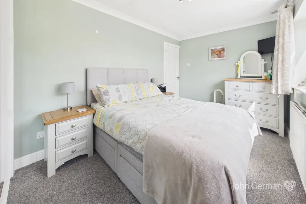 Greenacres Drive, Uttoxeter, photo 15