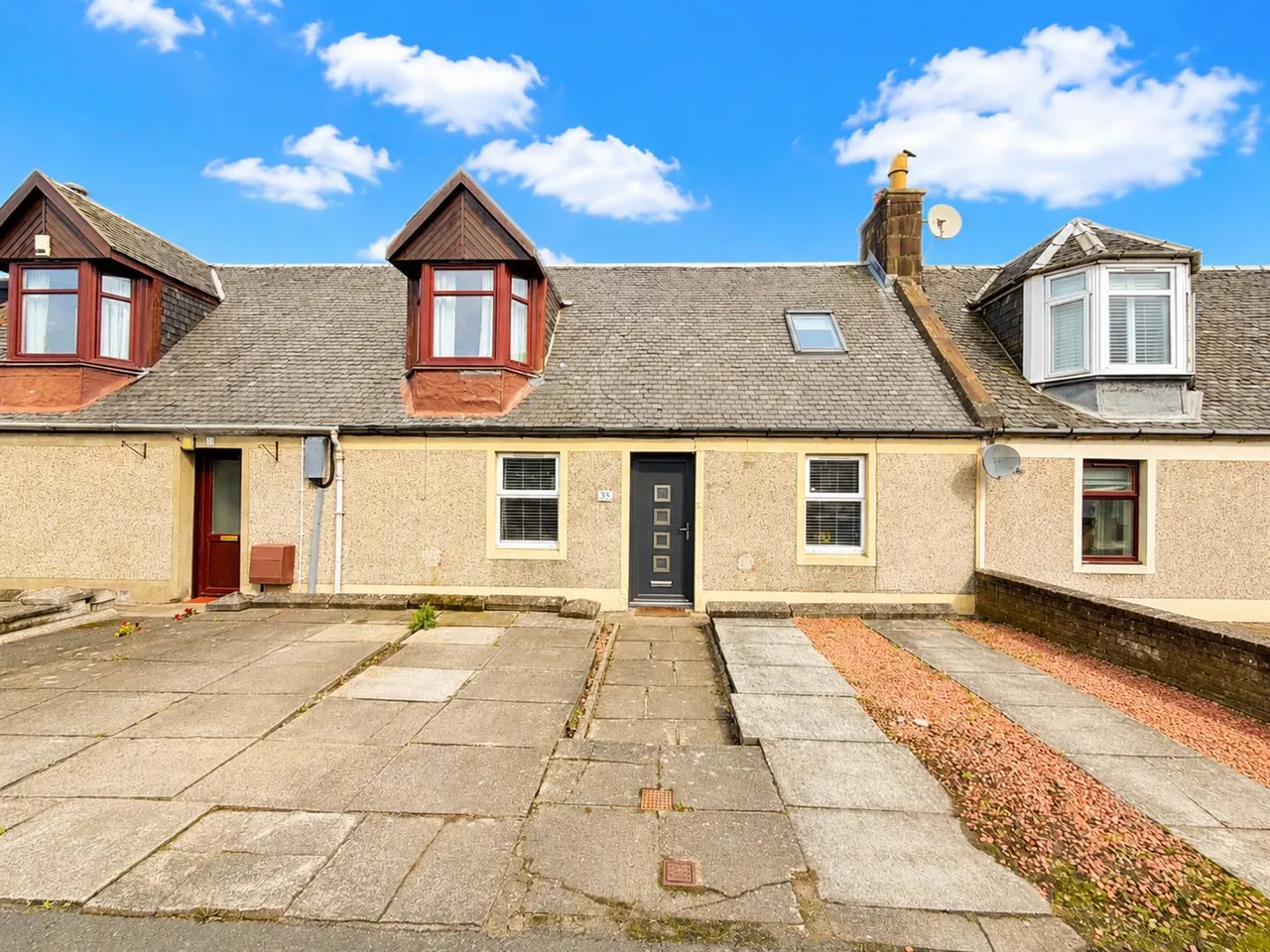 3 bed house for sale — Lockhart Street, Stonehouse, Larkhall, ML9 3LX