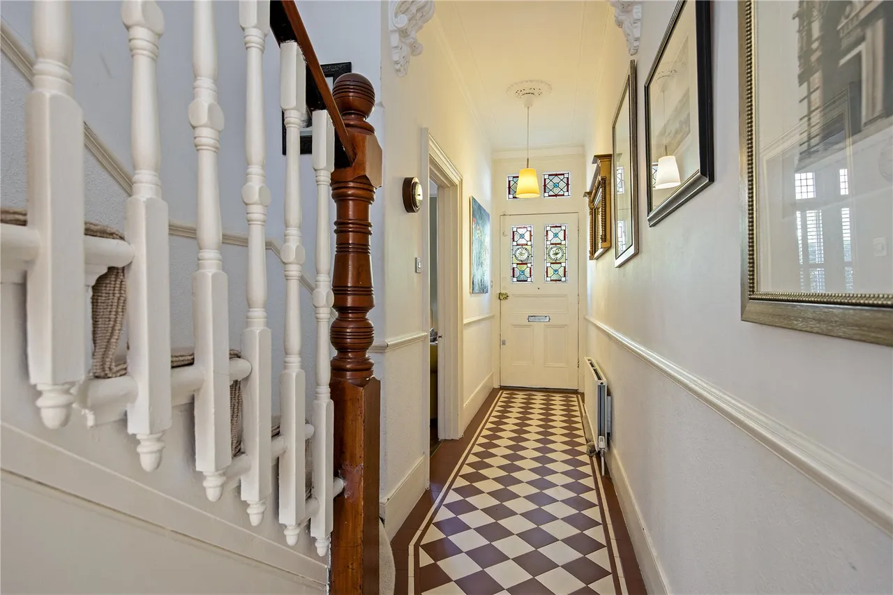 Claremont Road, St Margarets, TW1, photo 8