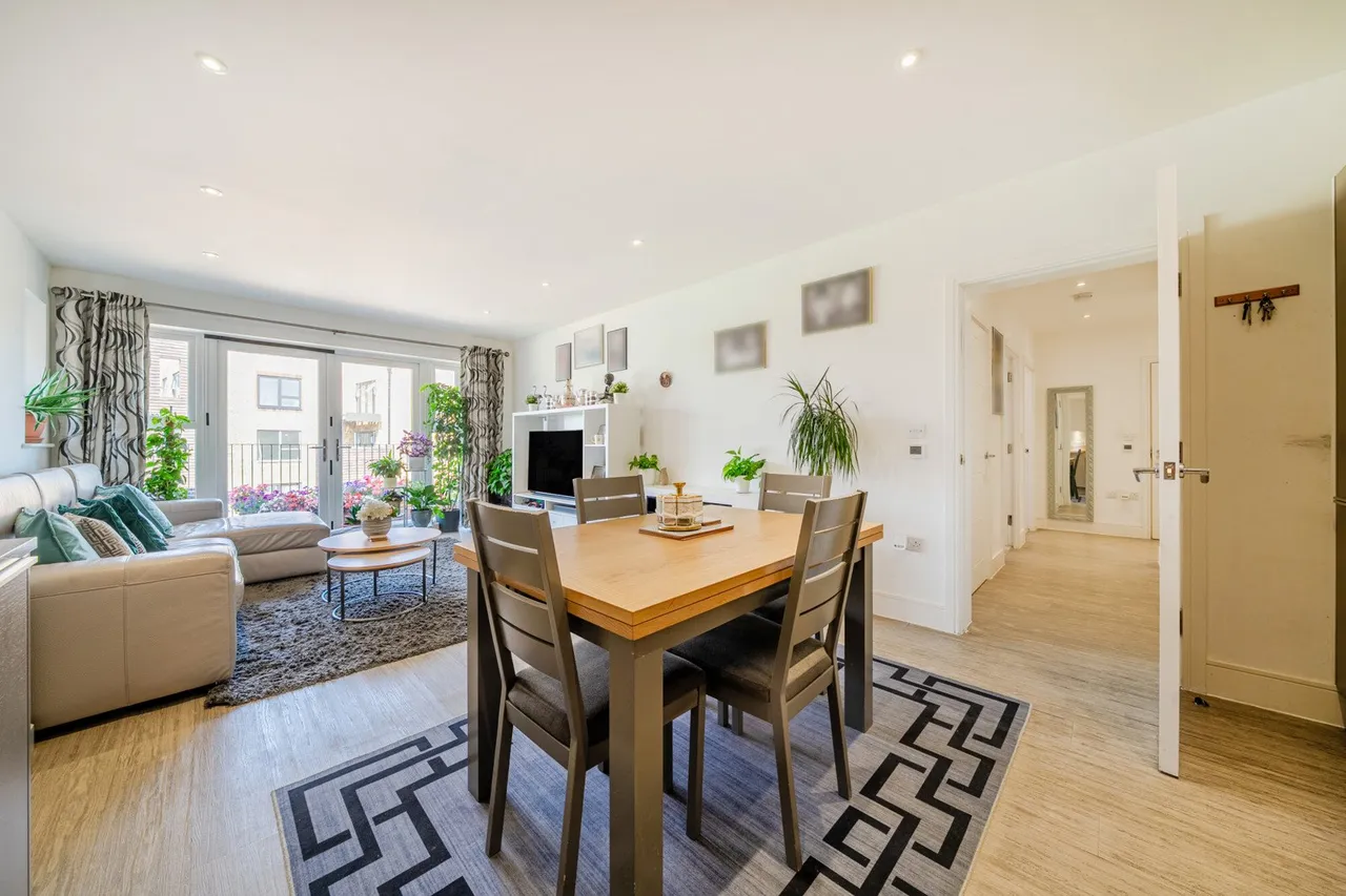 Adit Road, DA8, photo 20
