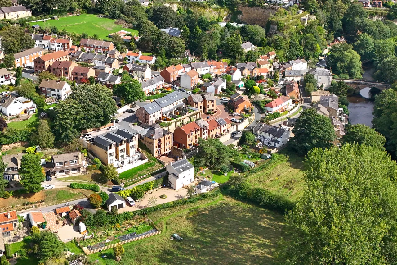 The Retort House Waterside, Knaresborough, HG5, photo 2
