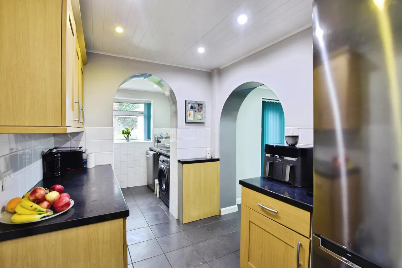 Greenbank Road, May Bank, ST5, photo 4