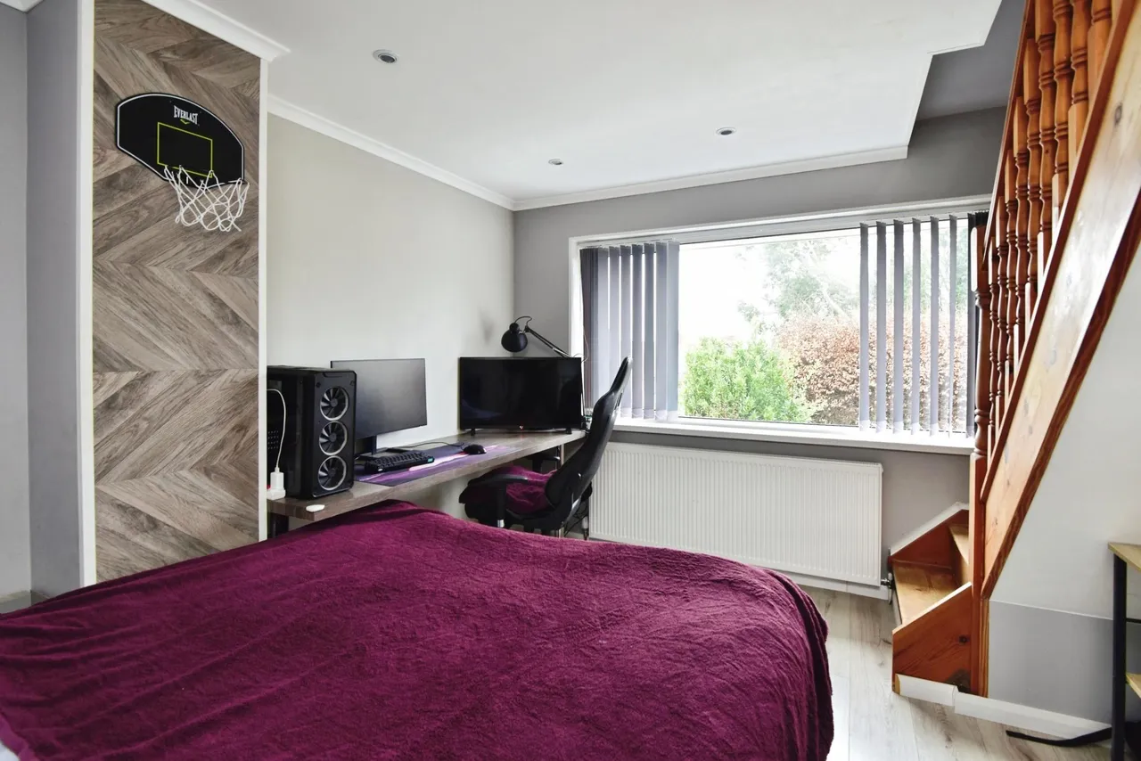 Greenbank Road, May Bank, ST5, photo 17