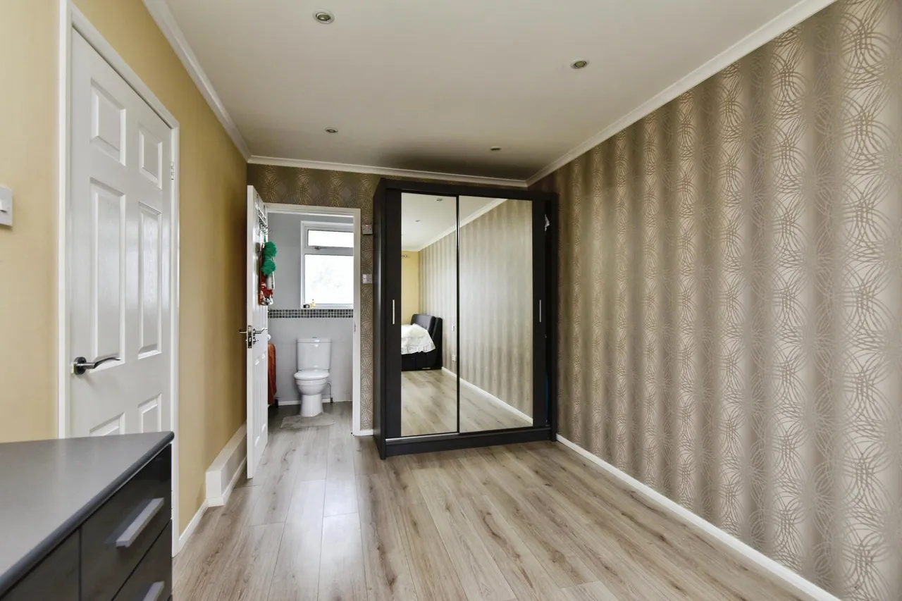 Greenbank Road, May Bank, ST5, photo 15