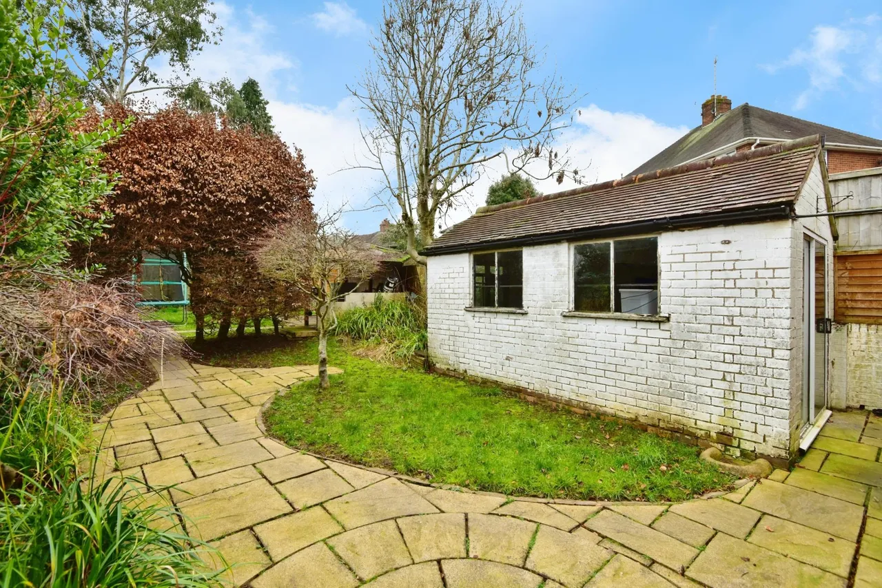 Greenbank Road, May Bank, ST5, photo 23