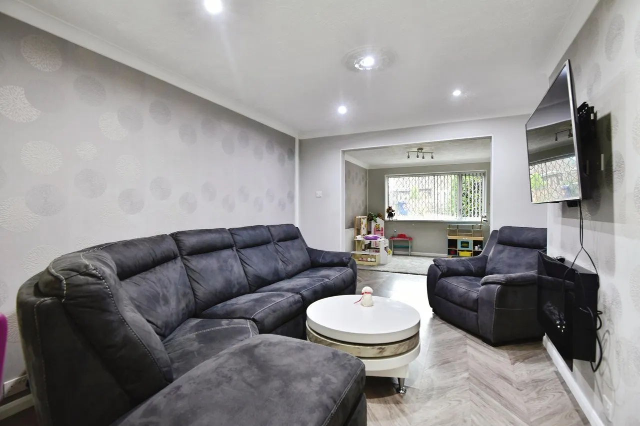 Greenbank Road, May Bank, ST5, photo 10